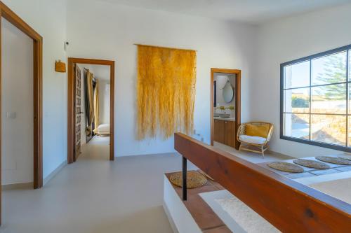 Beachfront Villa - image 3