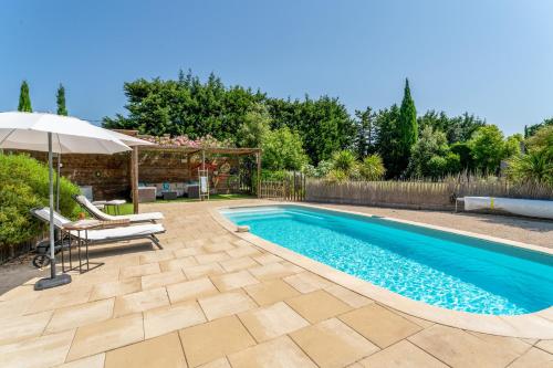 Viesnīcas āriene, Tonneau Prestige in Jonquieres (Provence-Alpes-Cote d'Azur)