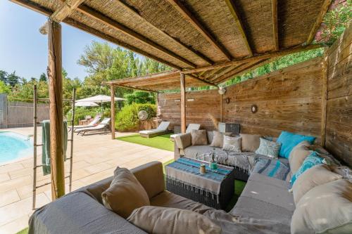 Viesnīcas āriene, Tonneau Prestige in Jonquieres (Provence-Alpes-Cote d'Azur)