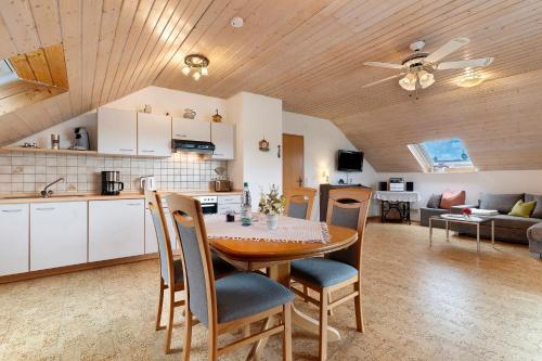 Viesnīcas āriene, Ferienwohnung Schillinger in Sasbach am Kaiserstuhl
