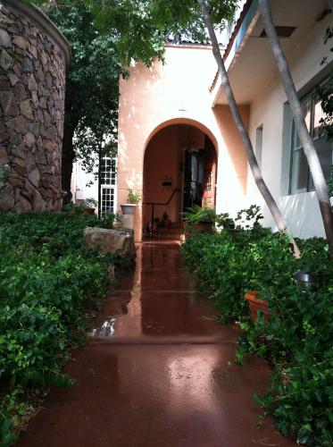 Lundeen Inn of the Arts – Las Cruces, NM