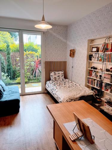 Зовнішній вигляд готелю, Appartement 90m2 Sur Jardin Clos in Сан-Клюд