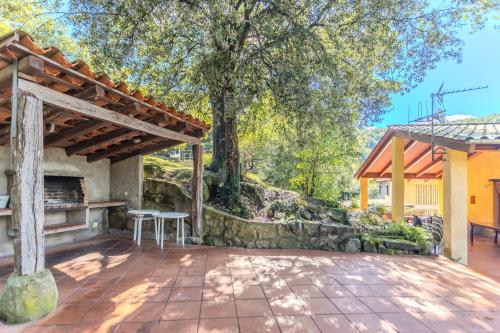 A szálláshely kívülről, Can Guidic in Vall D'En Bas