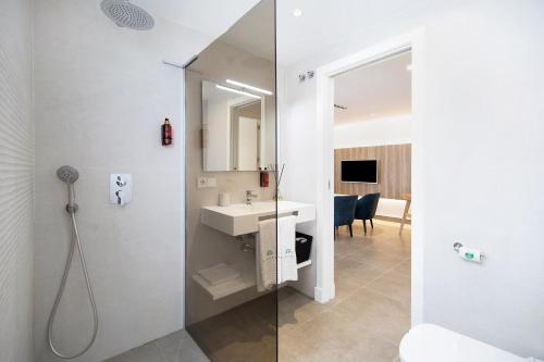 Manuela Sea Villa - image 2