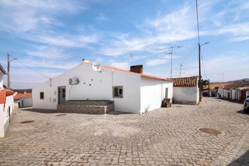 Exterior view, Casa Gotinha d' Agua in Alcaria Ruiva