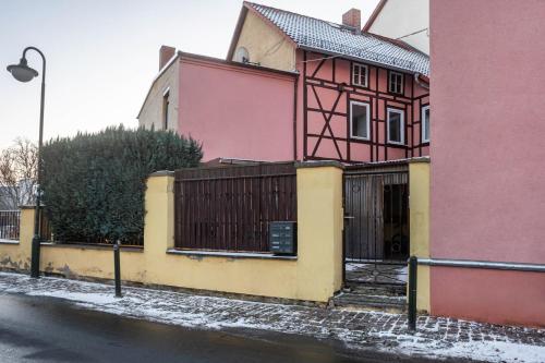 Viesnīcas āriene, Gästehaus (Gastehaus) in Neustadt an der Orla