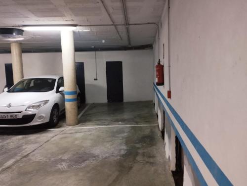Apartamento Centro con Parking - image 2