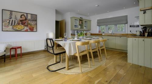 Finest Retreats - Hampton Coast in Abersoch