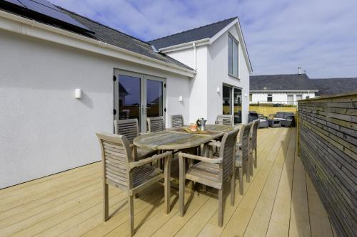 Finest Retreats - Hampton Coast in Abersoch