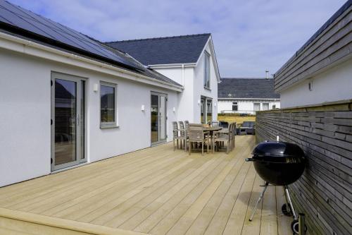 Finest Retreats - Hampton Coast in Abersoch