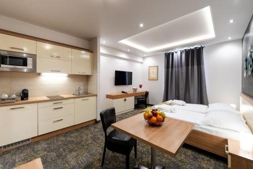 Hotel Garzon Plaza - image 26
