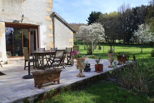 Maison campagne-Piscine-Chaulgnes gîte à louer Champvoux