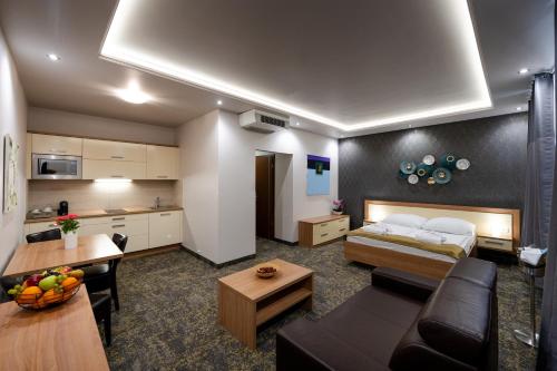Hotel Garzon Plaza - image 27