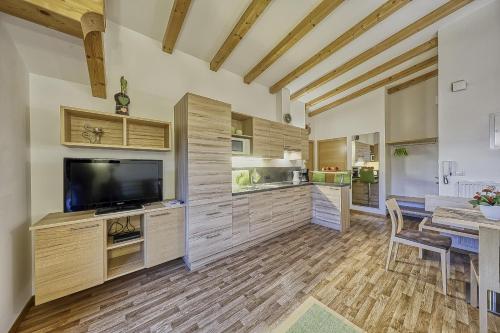 Viesnīcas āriene, Feldhof Apartment Apfeloase in Caines