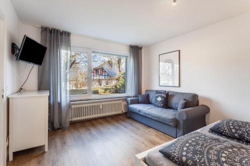 2 bedrooms, 3 beds