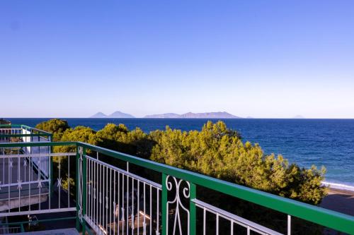  Seaview Apartment in Patti