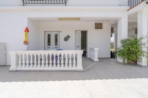 Appartamento con vista piscina - image 2
