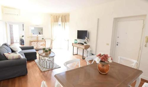 Romantic Apartment Metro Flaminio - image 24