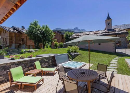 Exterior view, Chalet Du Houx in Le Raffort
