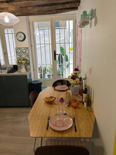 Heart of Saint-Germain Cozy 2BR for 5 Aldaro - image 12