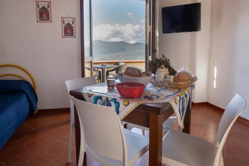 Viesnīcas āriene, Casa Arconides in Pettineo