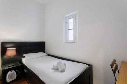 Amoreiras Lisbon Apartments - image 3