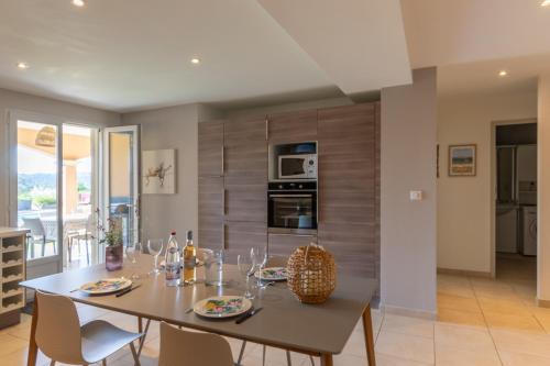 Viesnīcas āriene, Logement spacieux agréable (Logement spacieux agreable) in Saint-Privat