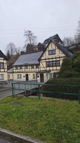 Huthaus zum Molchner Stollen in Pobershau, Deutschland