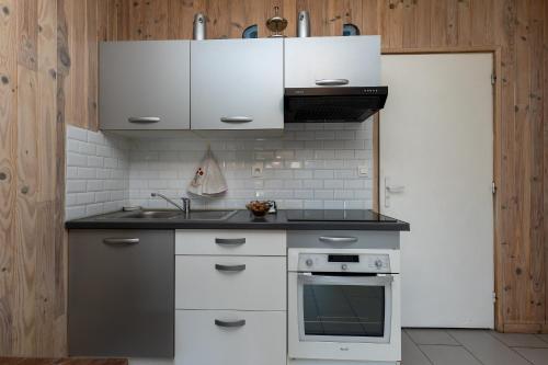 مطبخ, Studio Cosy Climatisé, Cap Bretron (Studio Cosy Climatise, Cap Bretron) in Route de Scoorts