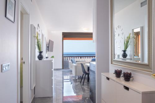 Marina view two bedroom apartment - image 5