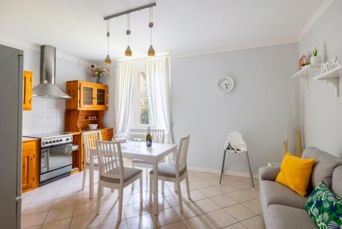 Casa Maria Giulia - lovely apartment with garden in Kanero Riviera
