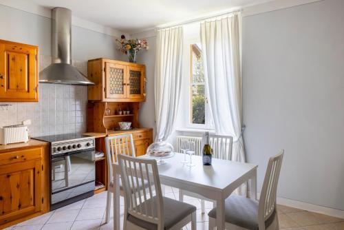 Casa Maria Giulia - lovely apartment with garden in Kanero Riviera