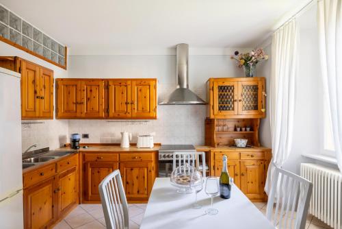 Casa Maria Giulia - lovely apartment with garden in Kanero Riviera