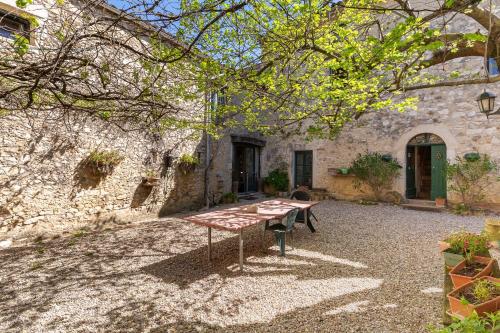 Viesnīcas āriene, Chez Janie Hirst - Chambres d'hôtes (Chez Janie Hirst - Chambres d'hotes) in Sauzet (Rhone-Alpes)