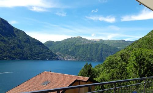 Appartamento 2, Nesso