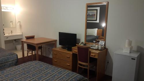 2 double beds