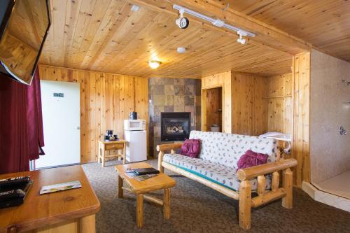 Secrets Inn Lake Tahoe - image 11