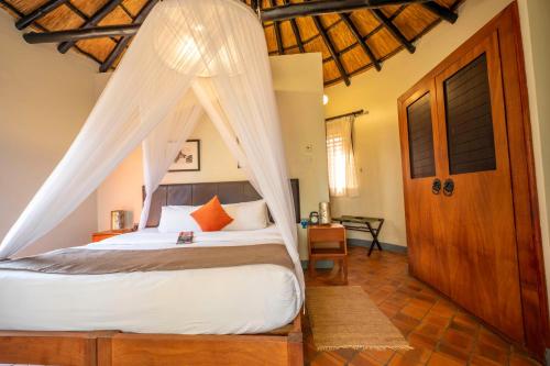 Sambiya River Lodge in Masindi