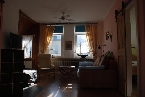 Haus Sonnensegler Ferienwohnung Luv - image 2