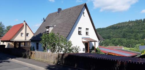 Viesnīcas āriene, Ferienwohnung am Radweg in Sinntal