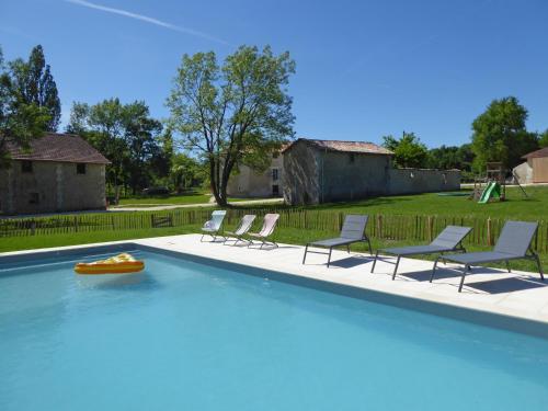 Domaine La Moulinasse gîte à louer Chassaignes