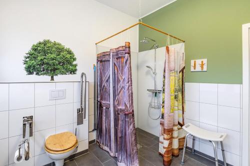 浴室, Garten Apartment in 凱爾肯