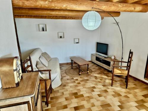 Viesnīcas āriene, Gîte Fonfroide, Drome Provençale (Gite Fonfroide, Drome Provencale) in La Motte-Chalancon