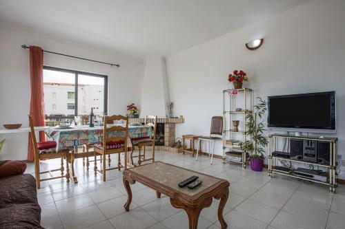 Exterior view, Villa Bartoni in Picao