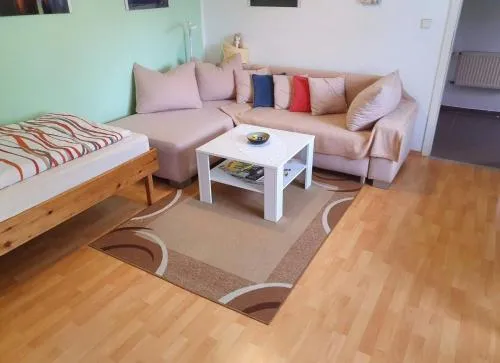 Haus im Grünen in Hoppegarten, Deutschland