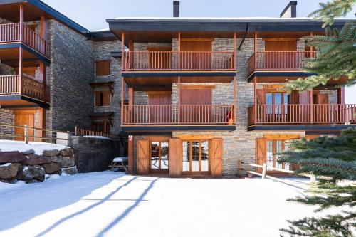 Pie de pistas Fontcanaleta Lamolina – khách sạn tại La Molina