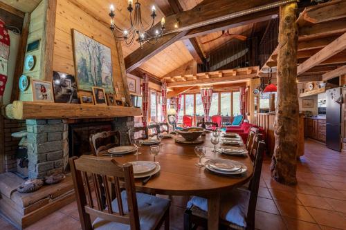 Exterior view, Chalet Les Menuires Val Thorens in Le Bettaix