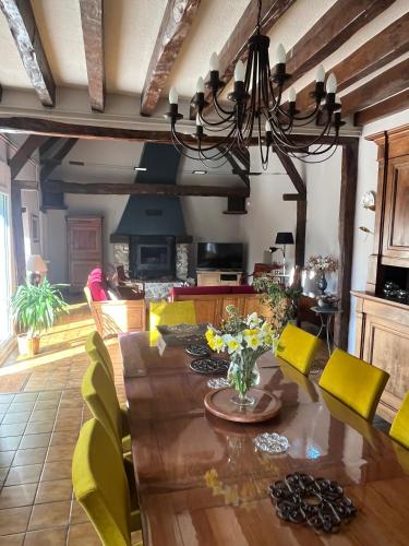 Viesnīcas āriene, Suite familiale - Gîte du Moulin (Suite familiale - Gite du Moulin) in Esternay