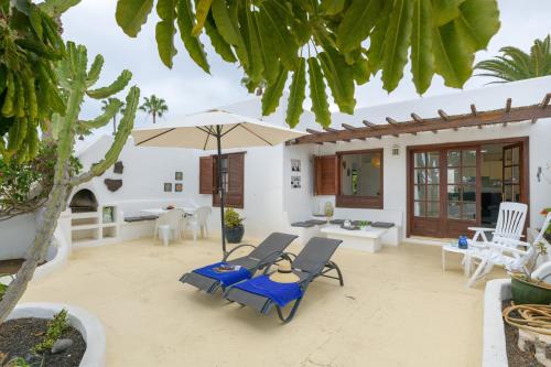 Puerto Chico C 1