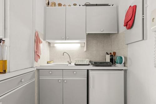 Kitchen, Appartement a deux pas de la mer in Saint Aygulf